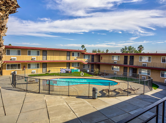 Oakridge Apartments - Antioch, CA
