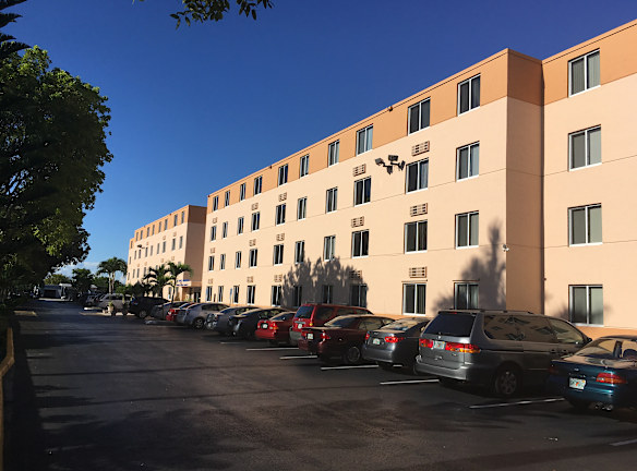 Los Robles Apartments Miami