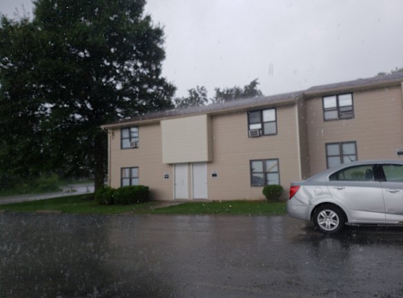 Beeson Square Apartments 114 Pershing Court Uniontown PA