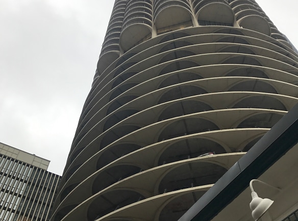 Marina City Condominiums Apartments - Chicago, IL