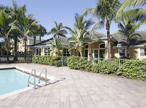 Lakeshore Apartments - West Palm Beach, FL