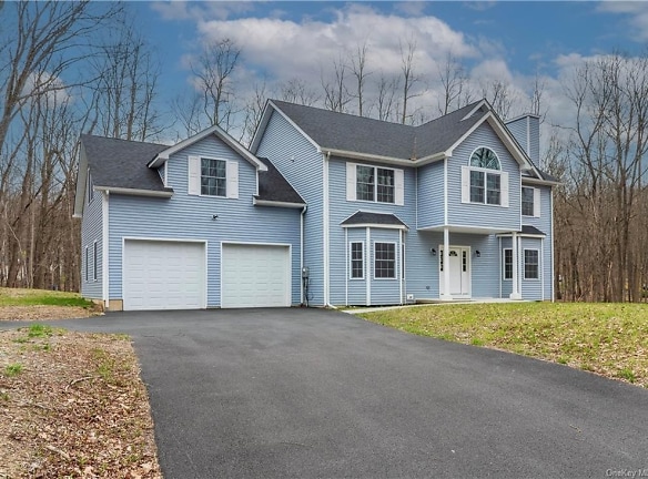 141 Trout Brook Rd - Monroe, NY