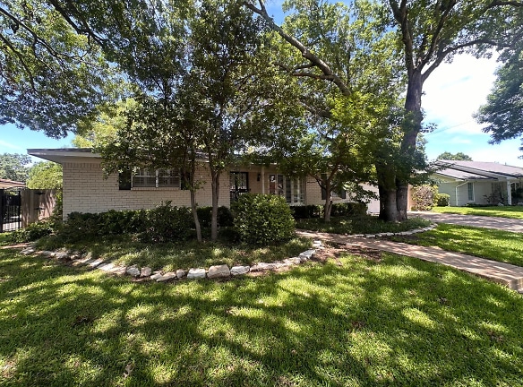 4536 Cloudview Rd - Fort Worth, TX