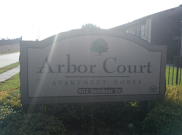 Arbor Court Apts Apartments 802 Seminar Dr Houston TX Apartments