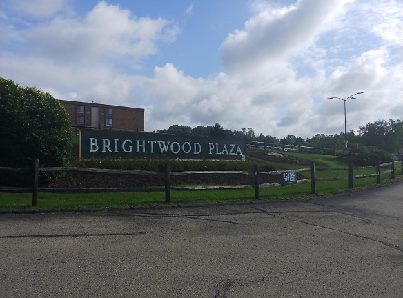 Brightwood Plaza Apts Apartments - Bethel Park, PA