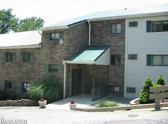 Colonial Manor Apartments - Irwin, PA