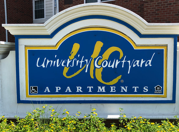 University Courtyard Apartments - Newark, DE