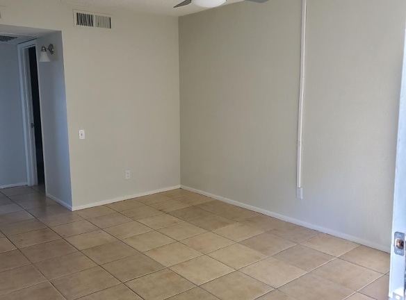 Everything You Need All Right Here! Studios And One Bedrooms You Will Fall In Love With. Lease Today Apartments - Phoenix, AZ