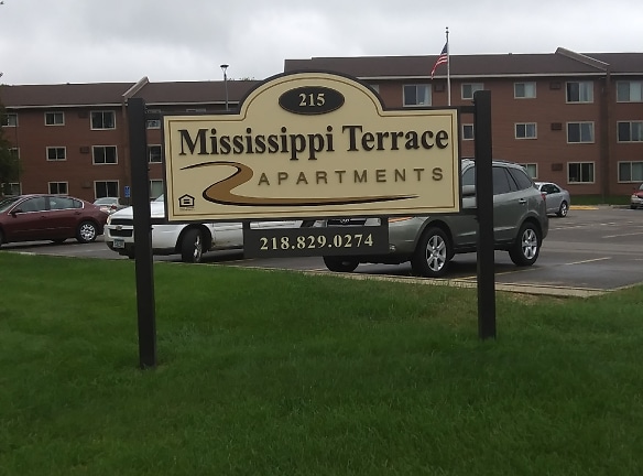 Mississippi Terrace Apartments - Brainerd, MN