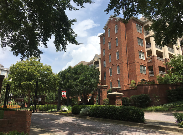 Heritage Place Apartments - Atlanta, GA