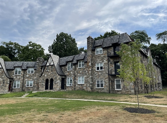 Greenside Manor - Philadelphia, PA
