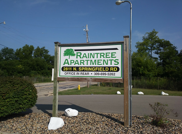 Raintree Apartments - East Peoria, IL