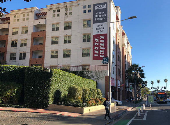 USC Student Housing Apartments - Los Angeles, CA