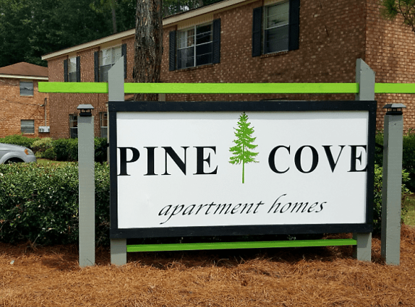 906 W Pine St unit A-D - Hinesville, GA