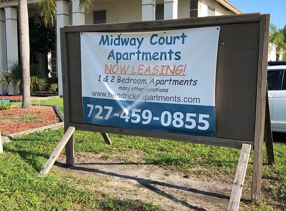 Midway Court Retirement Apts Apartments - Clearwater, FL