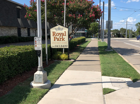 Royal Park Apartments - Dallas, TX