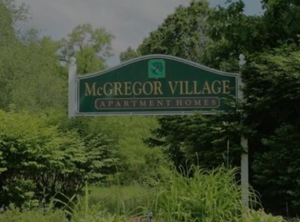 McGregor Village Apartment - Gansevoort, NY