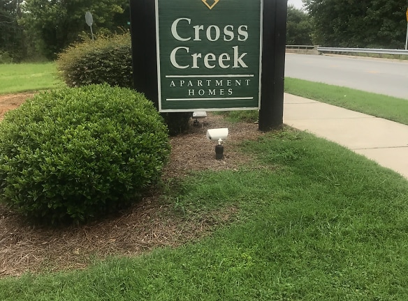 Cross Creek Apartments - Greensboro, NC