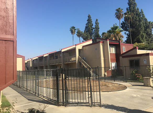 Villa Primavera Apartments - Fresno, CA