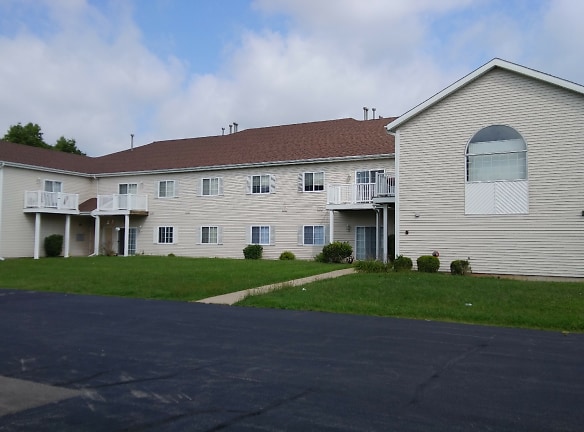 Hampton Woods Apartments - Rockford, IL