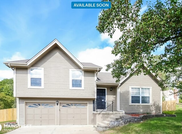 7912 Little Ln - Pleasant Valley, MO