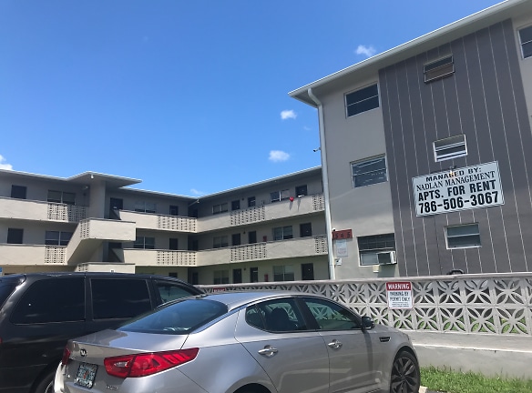 Highland Park Apartments - Miami, FL