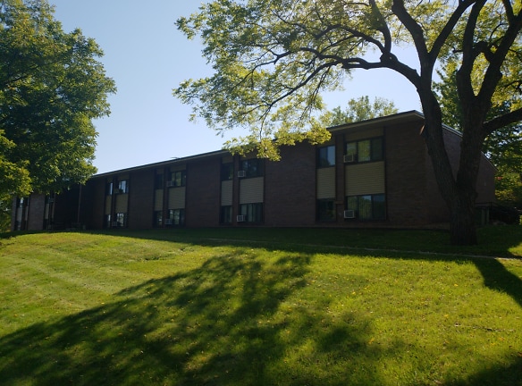 Maple Hills Apartments - Red Wing, MN