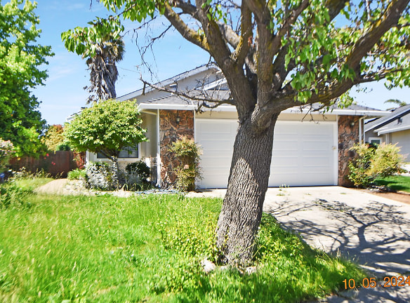 271 Azores Ct - Bay Point, CA