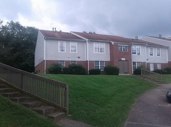 Cross Creek Apartments - New Albany, IN