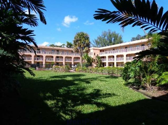 Riverside Manor - Fort Lauderdale, FL