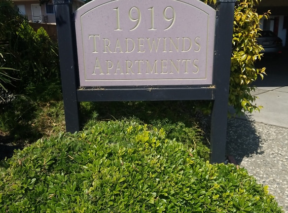 Tradewinds Apartments - Alameda, CA