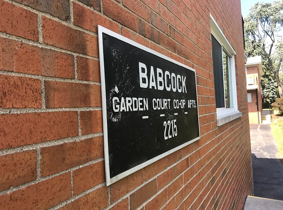 Babcock-Clawson Co-Op Apartments - Royal Oak, MI