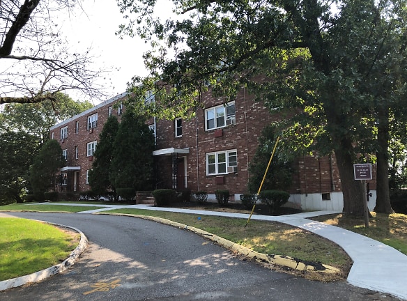 Grove Hill Apartments - West Haven, CT
