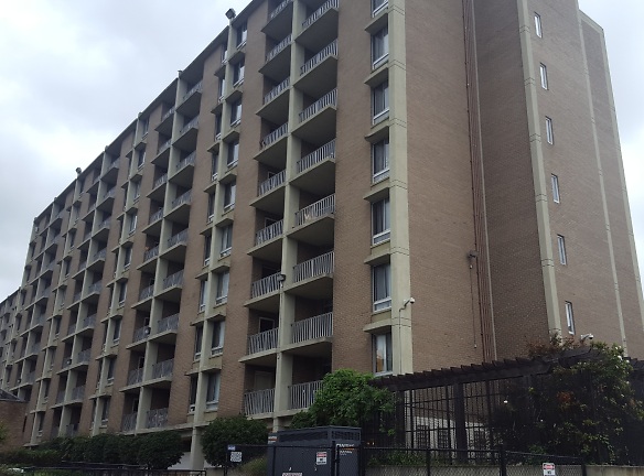 Sibley Plaza Apartments - Washington, DC