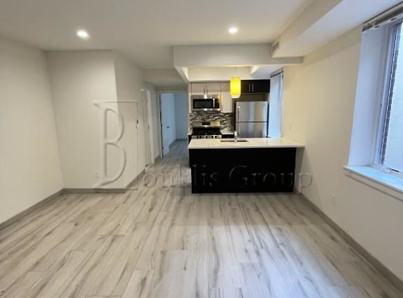 30-60 38th St unit 3F - Queens, NY
