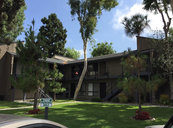 Arbors, The Costa Mesa Apartments - Costa Mesa, CA