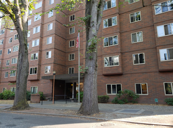 Harvard Court Apartments - Seattle, WA