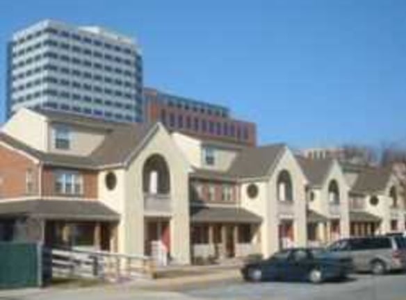 River Commons Apartments - Wilmington, DE