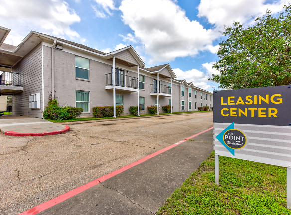 The Point On Redmond Apartments - College Station, TX