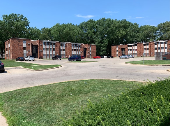 Concord Commons Apartments - Rockford, IL
