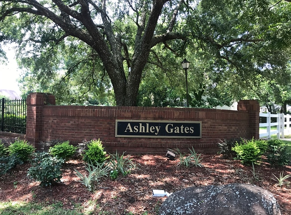 Ashley Gates Apartments - Daphne, AL