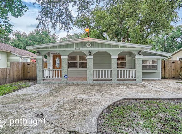 7609 N Highland Avenue - Tampa, FL