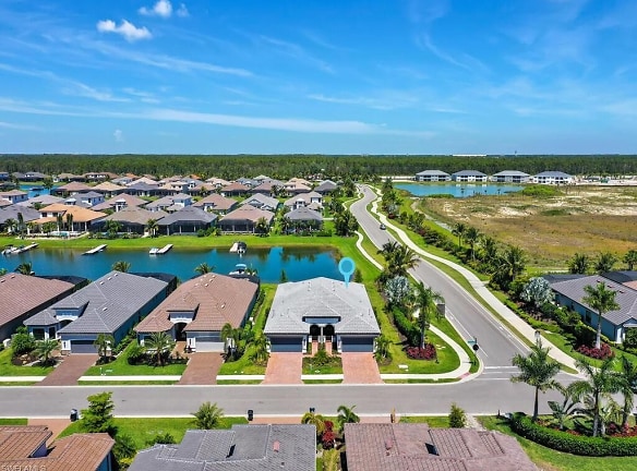 11694 Canal Grande Dr - Fort Myers, FL