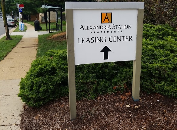Acclaim At Alexandria Apartments - Alexandria, VA