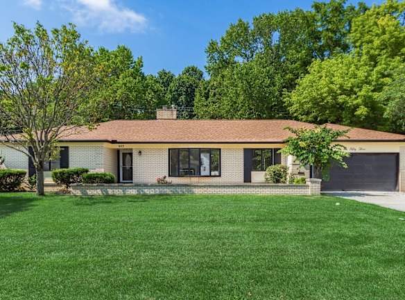 653 Timberlake Dr - Westerville, OH