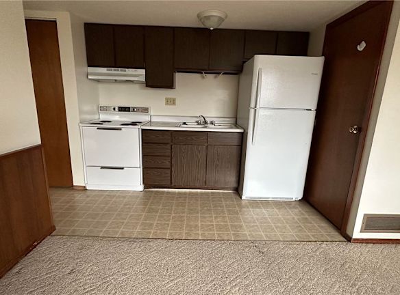 200 W 36th St #15 - Shadyside, OH