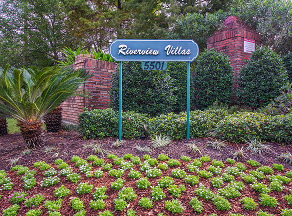 Riverview Villa Apartments - New Orleans, LA