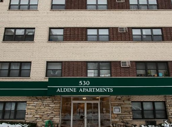 536 W Aldine Ave unit 303 - Chicago, IL