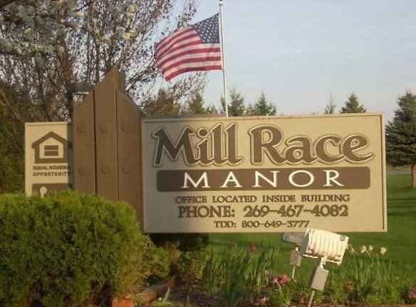Mill Race Manor - Centreville, MI
