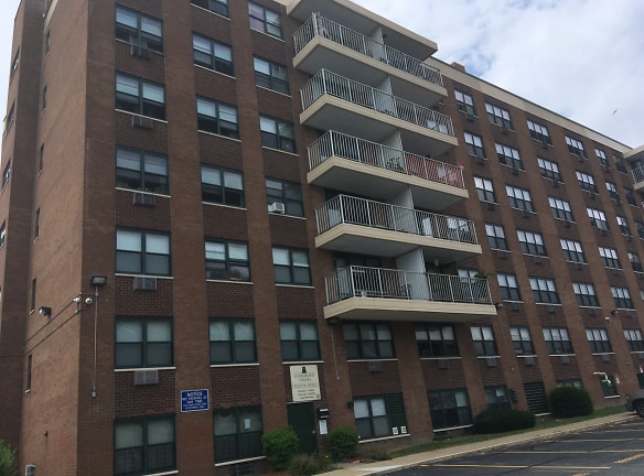 Harborview Towers Apartments - New Bedford, MA